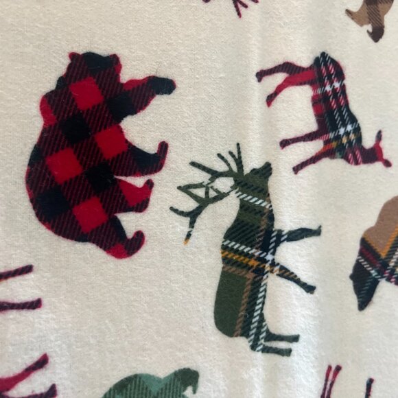 Plaid DEERS and BEARS Handmade Cotton Flannel Pillowcase Fits a Standard/Queen - Picture 2 of 3